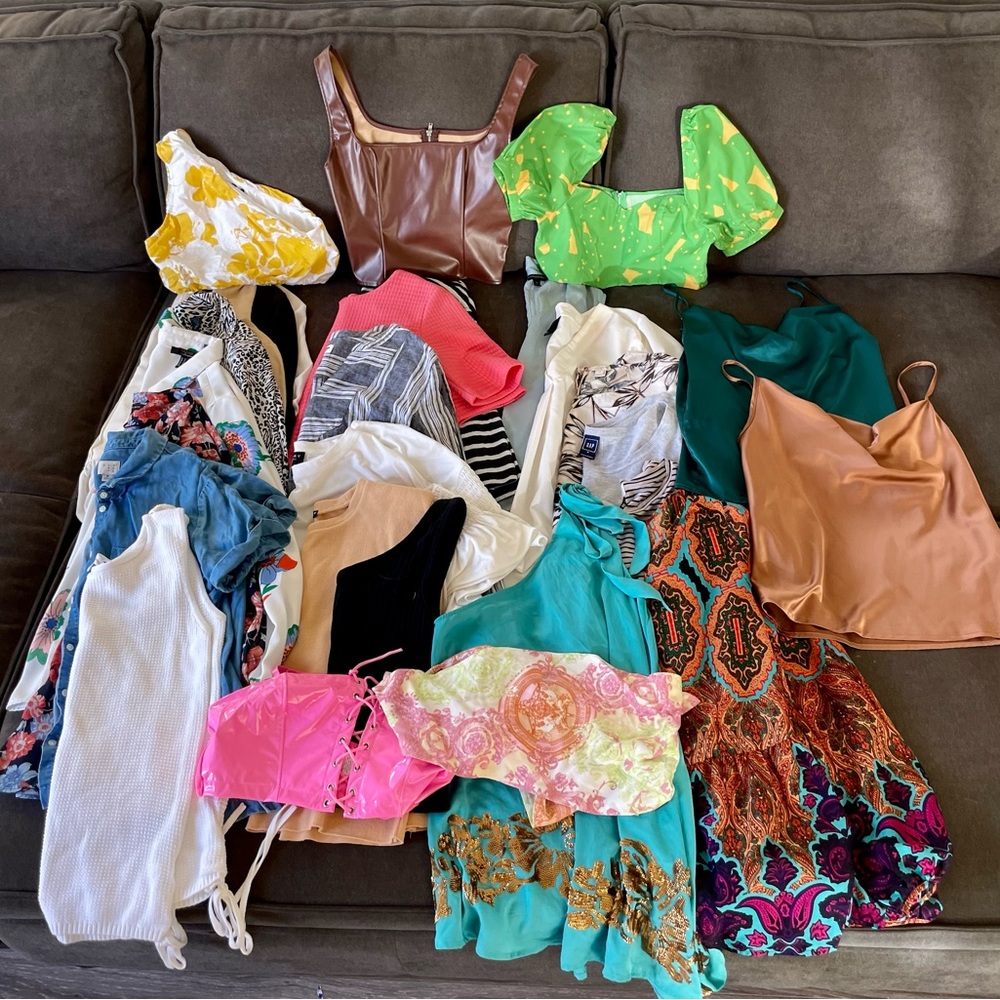 Women’s Clothing Lot Bundle - 102 pieces!!!